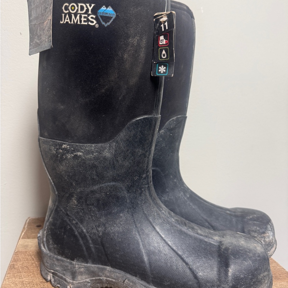 Cody James men’s size11  glacier guard insulated rubber boot-composite toe
